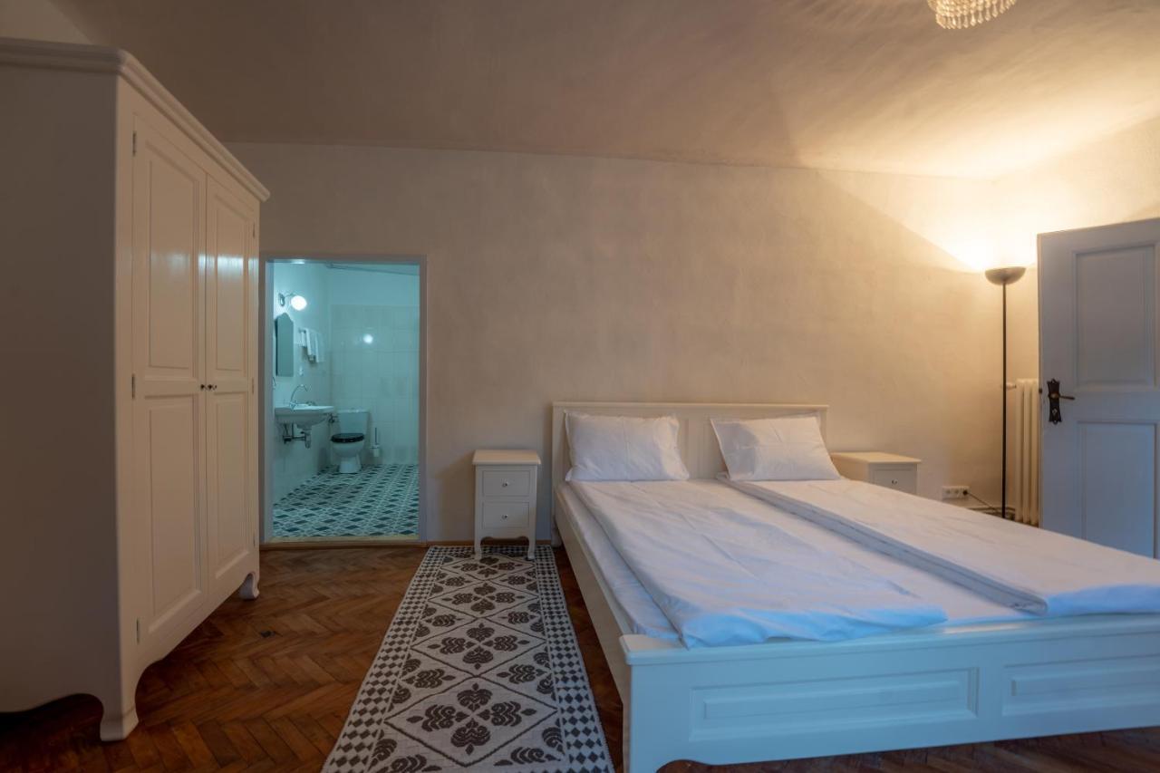 Casa Josef Bacon - La Strada - Aparthotel Sighisoara Bagian luar foto